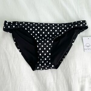 Sunsets Femme Fatale Hipster